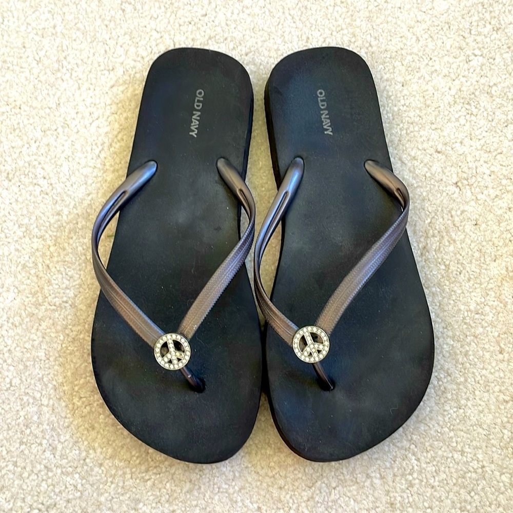 Old Navy Peace Sign Bling Women’s Brown Flip Flops - Size 8